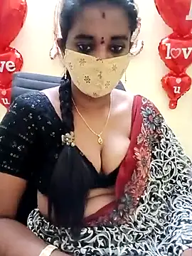 Snapshot of anisha91 chatting on 02.15.25 anisha91 online show from 02.15.25