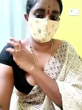 Snapshot of anisha91 chatting on 03.19.25 anisha91 online show from 03.19.25