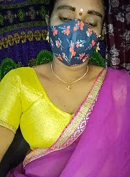 Snapshot of anisha91 chatting on 09.28.25 anisha91 online show from 09.28.25