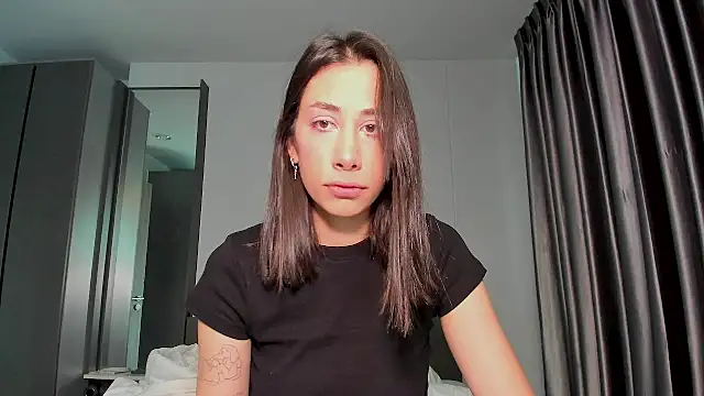 Sophiehii online show from 01.14.25