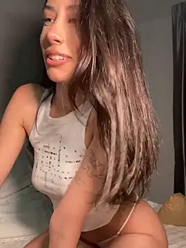 Sophiehii online show from 10.19.25