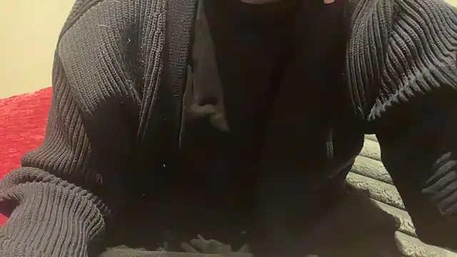 Snapshot of atom0407 chatting on 03.19.25 atom0407 online show from 03.19.25