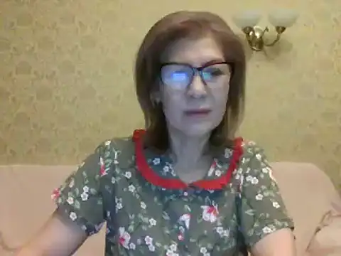 Snapshot of Elegant00Lady chatting on 01.14.25 Elegant00Lady online show from 01.14.25