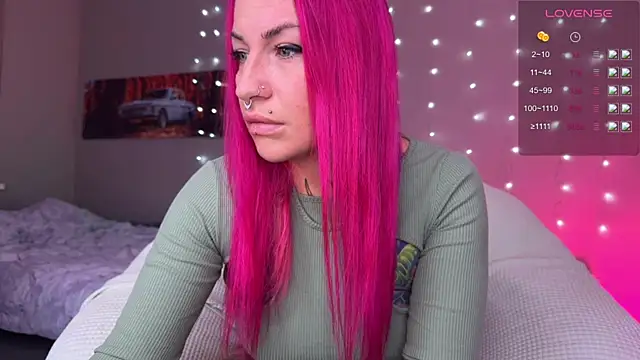 Snapshot of Tanya_Acid chatting on 07.10.26 Tanya Acid online show from 07.10.26