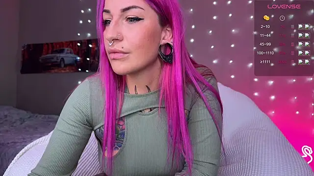 Snapshot of Tanya_Acid chatting on 07.19.26 Tanya Acid online show from 07.19.26