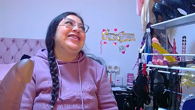 lanaqueen699 online show from 06.19.26