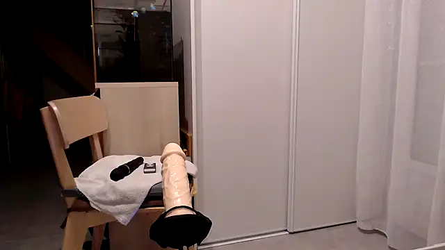 Snapshot of vagina02cam chatting on 02.15.25 vagina02cam online show from 02.15.25