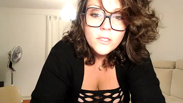 Snapshot of vagina02cam chatting on 10.08.25 vagina02cam online show from 10.08.25