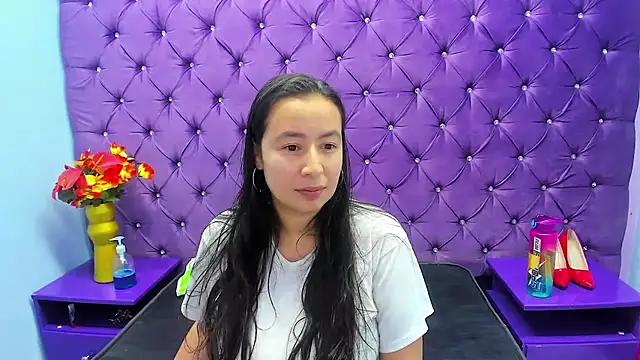 NaomyPrinces online show from 04.29.26