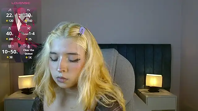 april bunnyy online show from 01.11.25