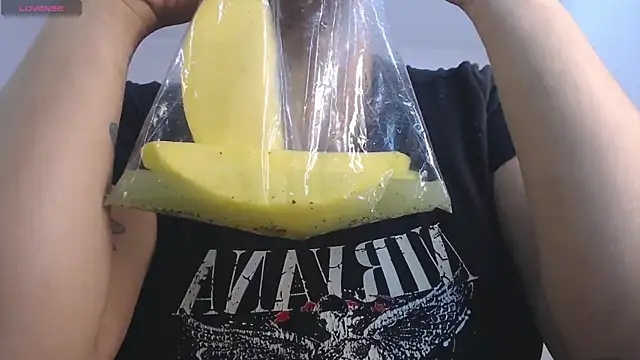 april bunnyy online show from 11.21.25