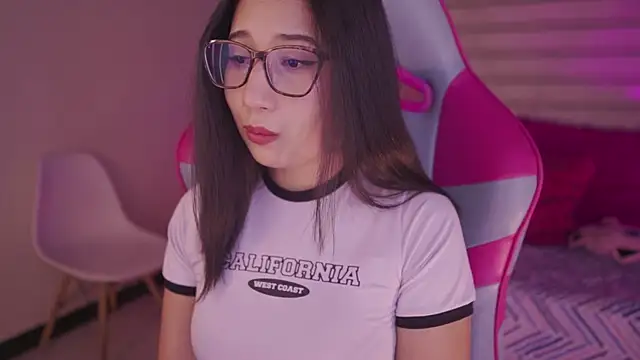 Snapshot of Sunny_flower_ chatting on 01.07.26 Sunny flower online show from 01.07.26