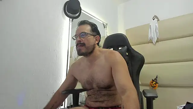 SbasTone Muscle online show from 10.24.25