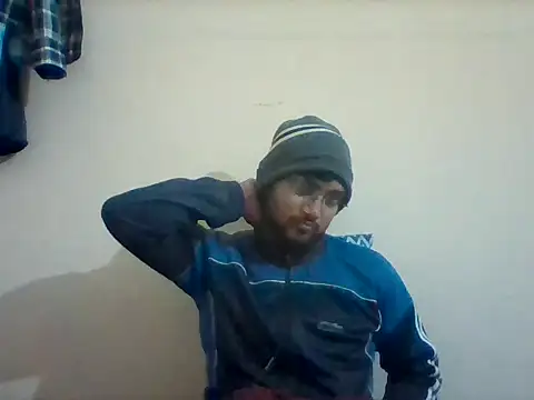 Snapshot of bigvorn6 chatting on 01.13.25 bigvorn6 online show from 01.13.25