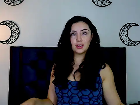 Snapshot of EvoletFMK chatting on 09.28.25 EvoletFMK online show from 09.28.25