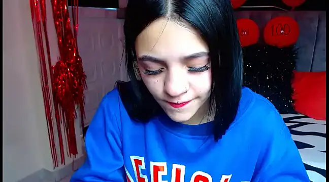 Snapshot of Violettasquirt chatting on 03.03.25 Violettasquirt online show from 03.03.25