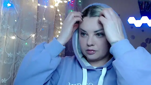 JewellKiss7 online show from 02.04.26