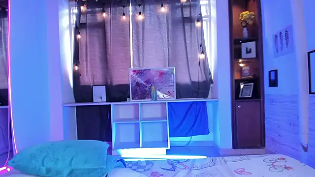 Susann Ross online show from 02.21.25