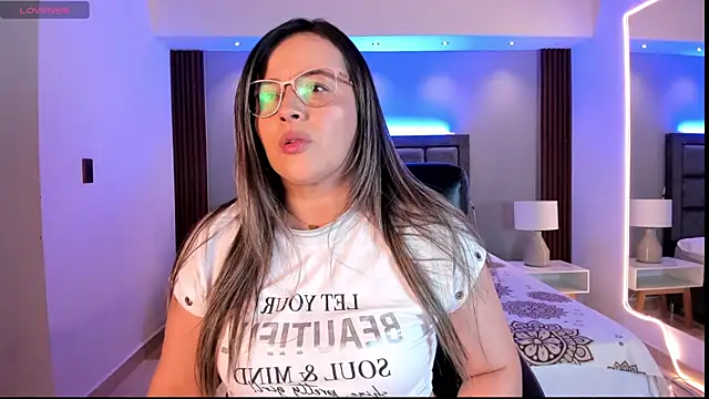 Susann Ross online show from 03.21.25