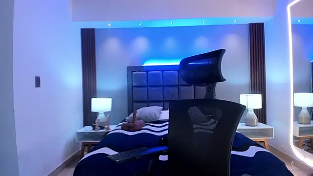 Susann Ross online show from 09.12.25