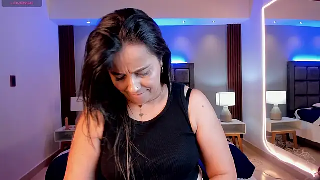 Susann Ross online show from 09.14.25