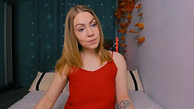 InsatiableFoxX online show from 10.30.25