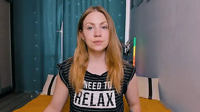 InsatiableFoxX online show from 06.15.26