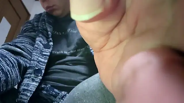 Snapshot of 07YUKIO chatting on 10.26.25 07YUKIO online show from 10.26.25