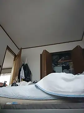 Snapshot of 07YUKIO chatting on 05.25.26 07YUKIO online show from 05.25.26