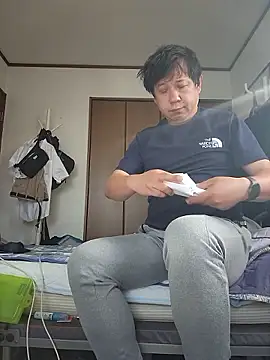 Snapshot of 07YUKIO chatting on 06.15.26 07YUKIO online show from 06.15.26
