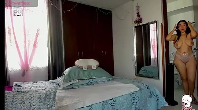 Snapshot of HARLEYNAPIER chatting on 01.28.25 HARLEYNAPIER online show from 01.28.25