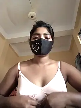 Snapshot of Lina-Rose chatting on 03.02.25 Lina-Rose online show from 03.02.25