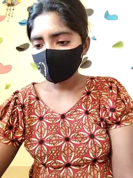 Snapshot of Lina-Rose chatting on 03.07.25 Lina-Rose online show from 03.07.25