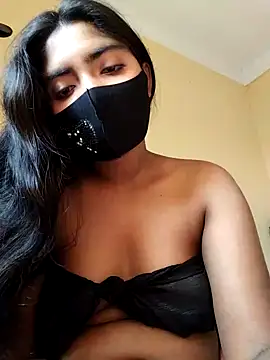 Snapshot of Lina-Rose chatting on 03.11.25 Lina-Rose online show from 03.11.25