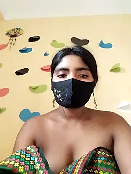 Snapshot of Lina-Rose chatting on 03.17.25 Lina-Rose online show from 03.17.25