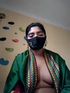 Snapshot of Lina-Rose chatting on 03.22.25 Lina-Rose online show from 03.22.25