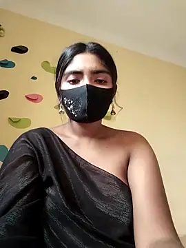 Snapshot of Lina-Rose chatting on 03.22.25 Lina-Rose online show from 03.22.25