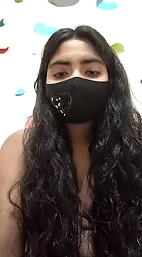 Snapshot of Lina-Rose chatting on 03.22.25 Lina-Rose online show from 03.22.25