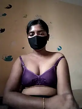 Snapshot of Lina-Rose chatting on 09.14.25 Lina-Rose online show from 09.14.25