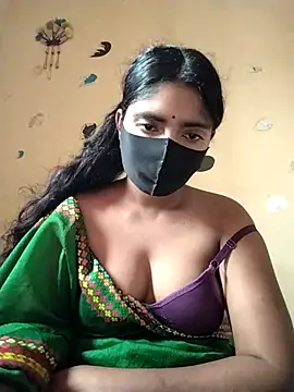 Snapshot of Lina-Rose chatting on 09.21.25 Lina-Rose online show from 09.21.25