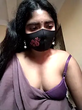 Snapshot of Lina-Rose chatting on 09.26.25 Lina-Rose online show from 09.26.25