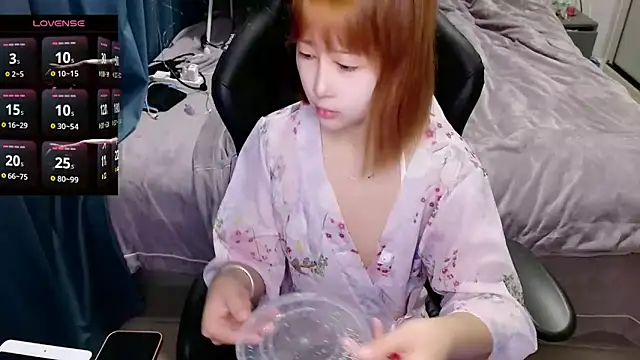 Snapshot of Angelababy001 chatting on 01.18.25 Angelababy001 online show from 01.18.25