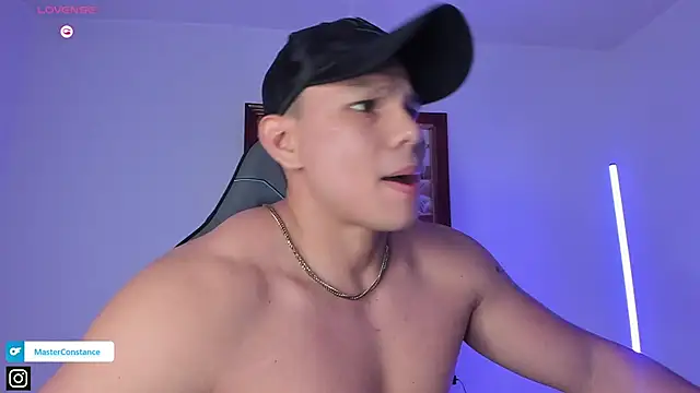 Snapshot of RoyConstance chatting on 09.12.25 RoyConstance online show from 09.12.25