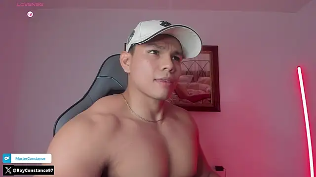 Snapshot of RoyConstance chatting on 09.23.25 RoyConstance online show from 09.23.25