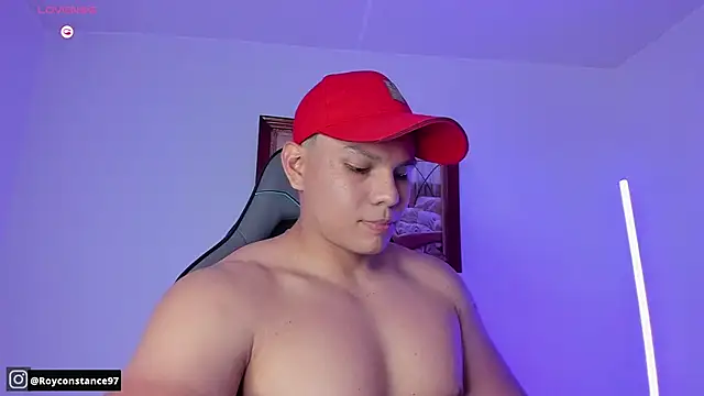 Snapshot of RoyConstance chatting on 11.28.25 RoyConstance online show from 11.28.25