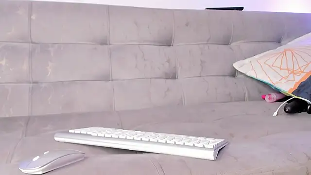 Snapshot of AgathaFoxy chatting on 12.15.24 AgathaFoxy online show from 12.15.24