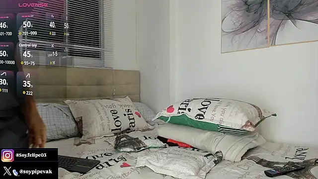 soyander03  online show from 11.23.25