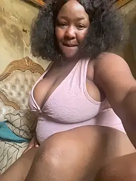 Snapshot of Missmoox24 chatting on 03.03.25 Missmoox24 online show from 03.03.25