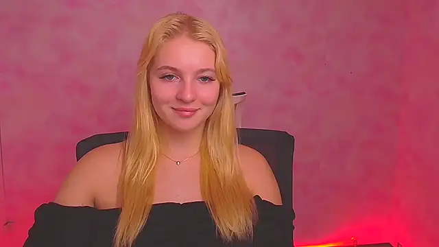 Snapshot of Milka_kiss_ chatting on 01.02.25 Milka kiss online show from 01.02.25