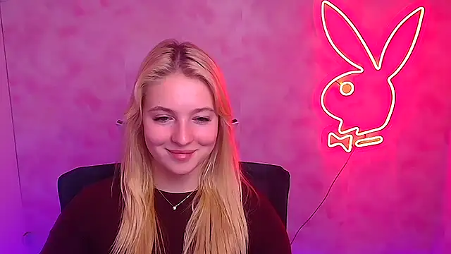 Snapshot of Milka_kiss_ chatting on 02.06.25 Milka kiss online show from 02.06.25